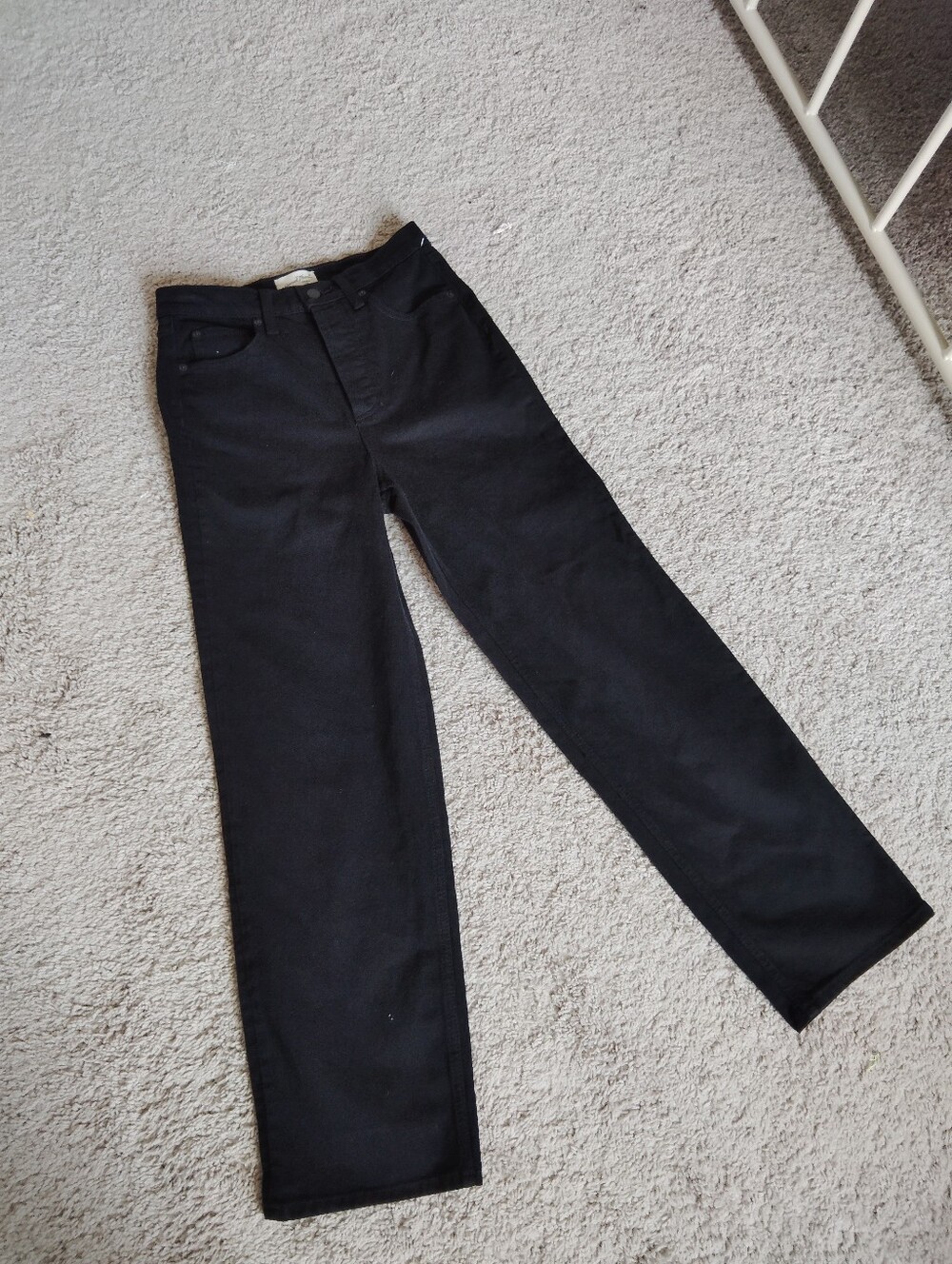 Universal Thread Straight-Leg Black Jeans - Picture 3 of 6